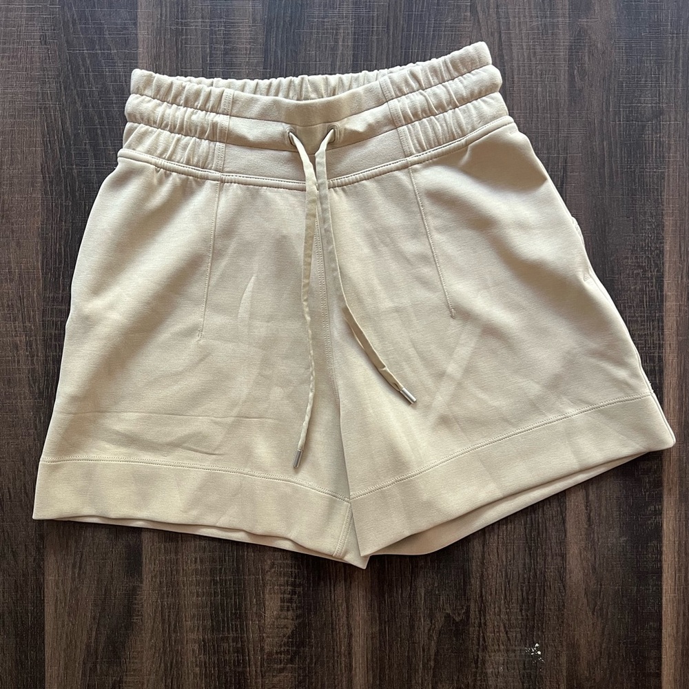 lululemon athletica Soft Ambitions 4” Shorts
